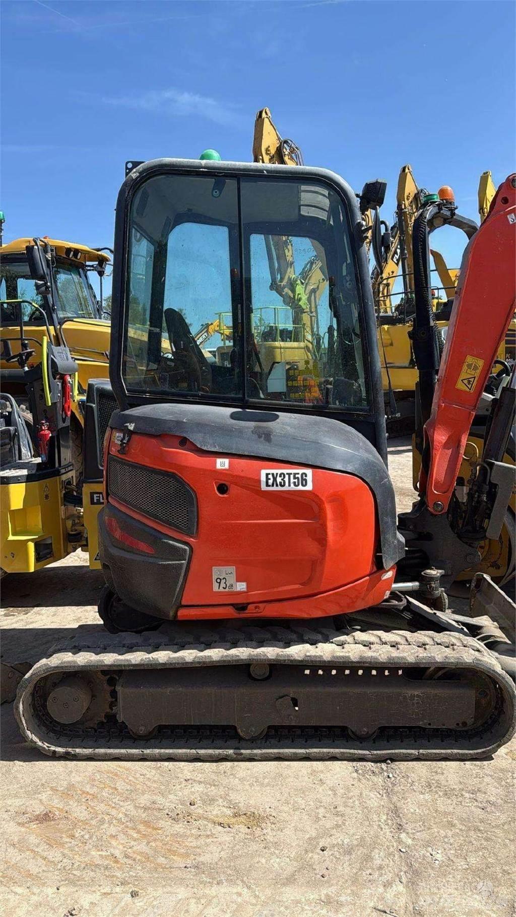 Kubota U27-4 Mini bageri <7t