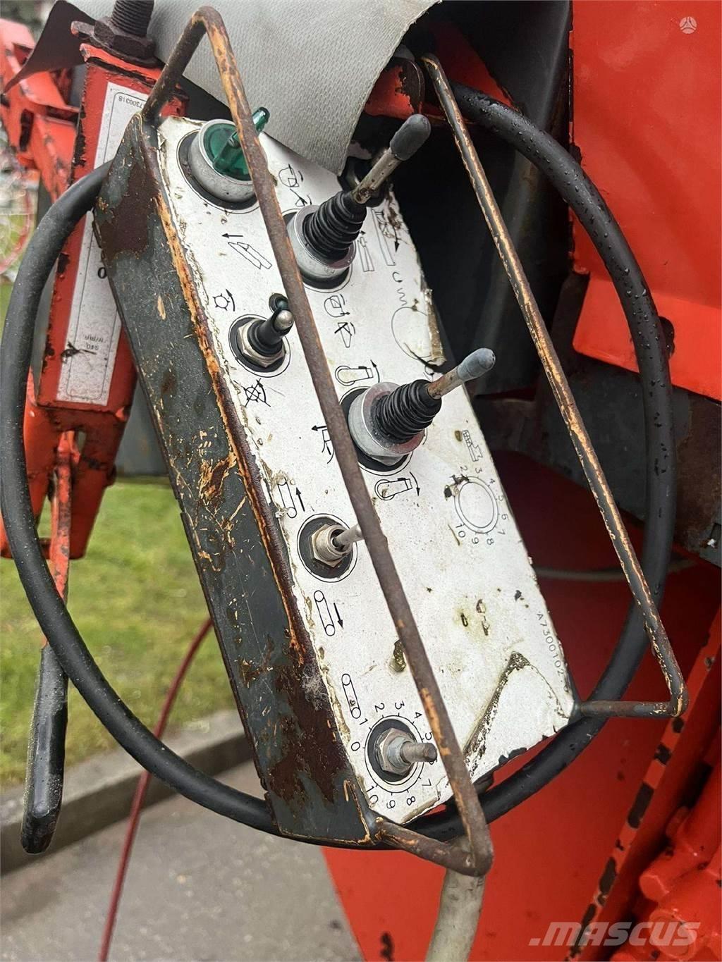 Kuhn Primor 3560 Mikser hranilice
