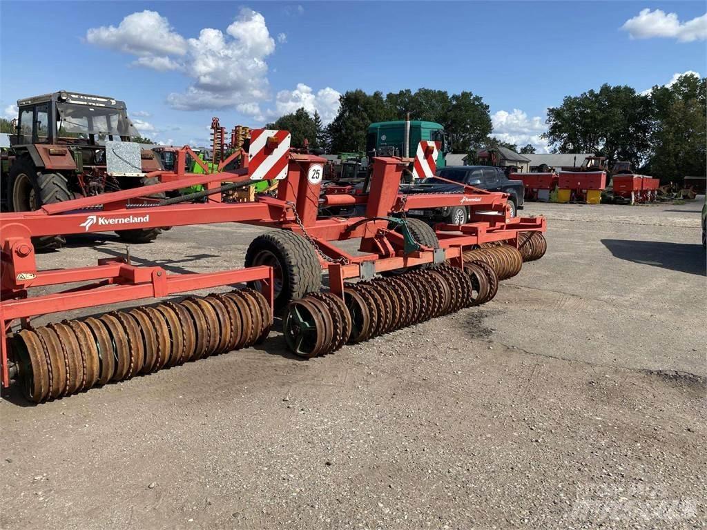 Kverneland 920 Ostali poljoprivredni strojevi