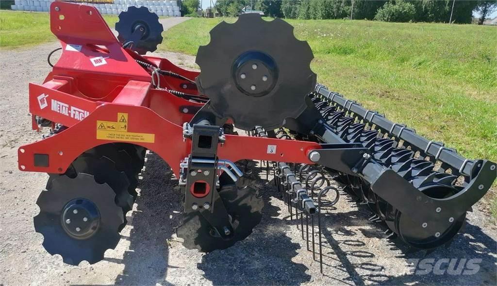 Metal-Fach U 740 Kultivatori