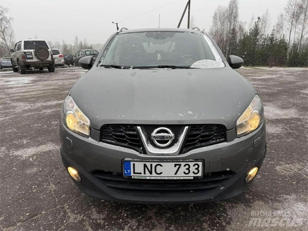 Nissan  Automobili
