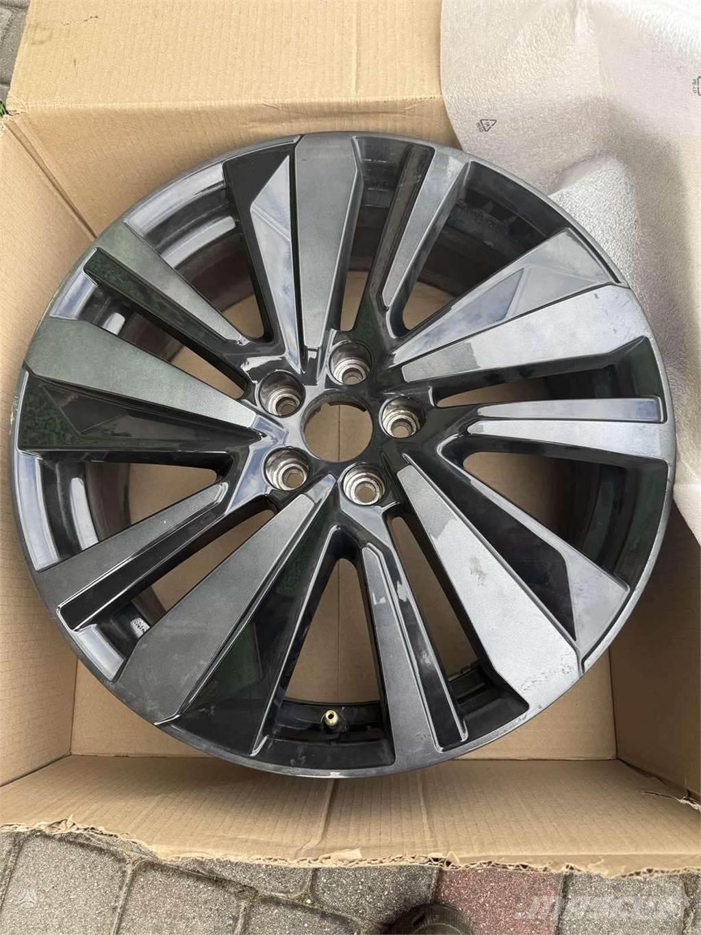 Peugeot 3008 Gume, kotači i naplatci