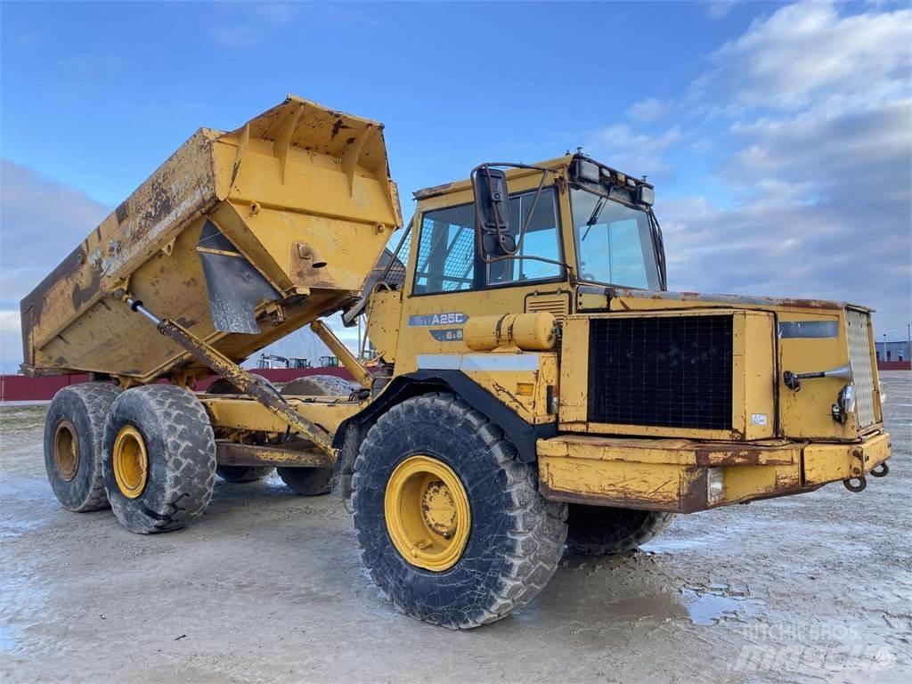 Volvo A25C , Nr.4 Zglobni demperi