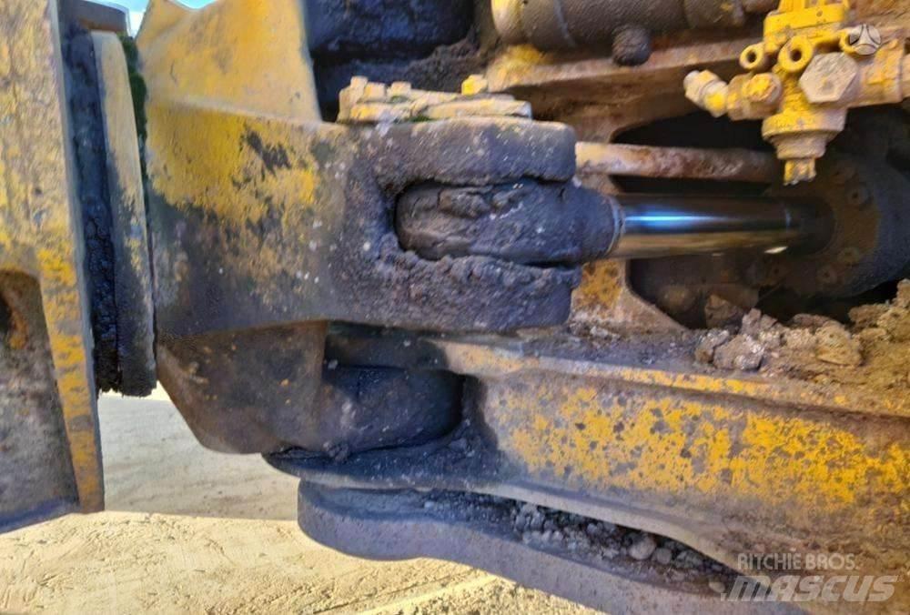 Volvo A30C Zglobni demperi
