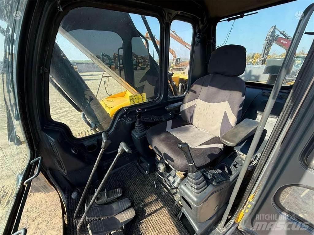 Volvo EC 240 LC Bageri gusjeničari