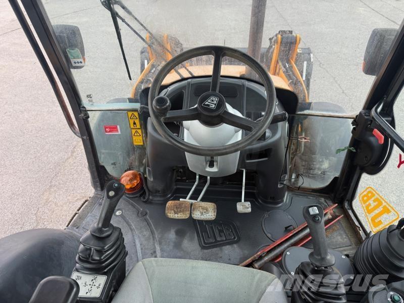 JCB 3 CX Utovarni rovokopači