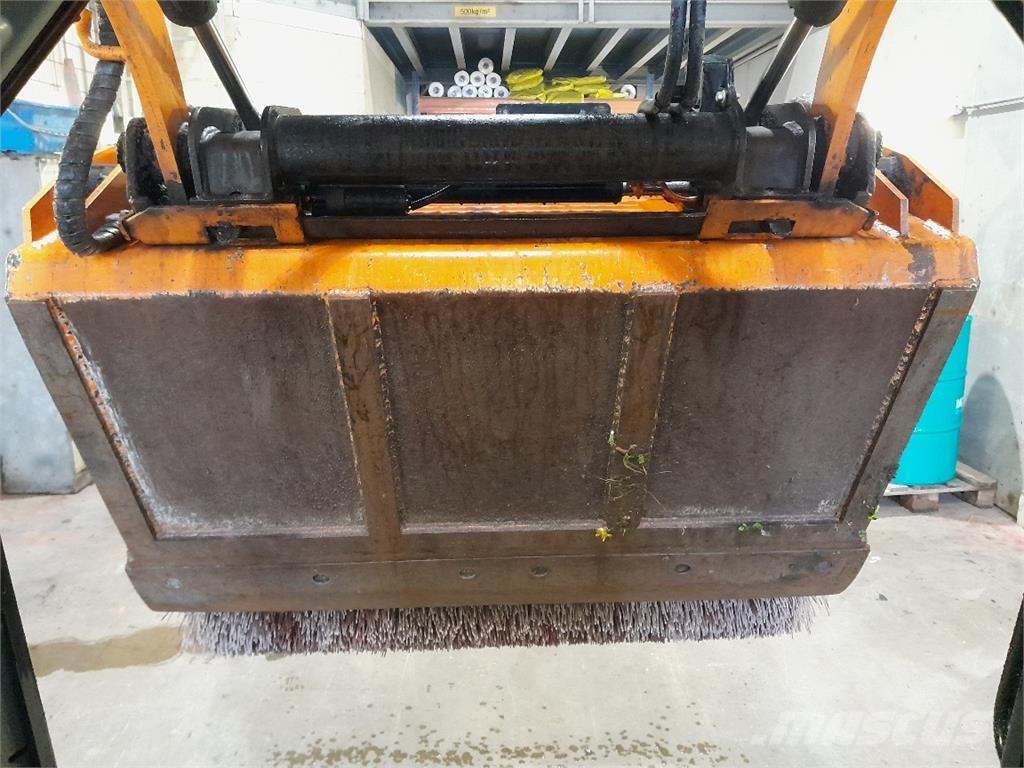 CAT 226D Utovarivači na kotačima