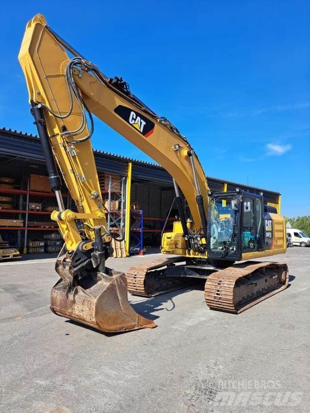 CAT 330F Bageri gusjeničari