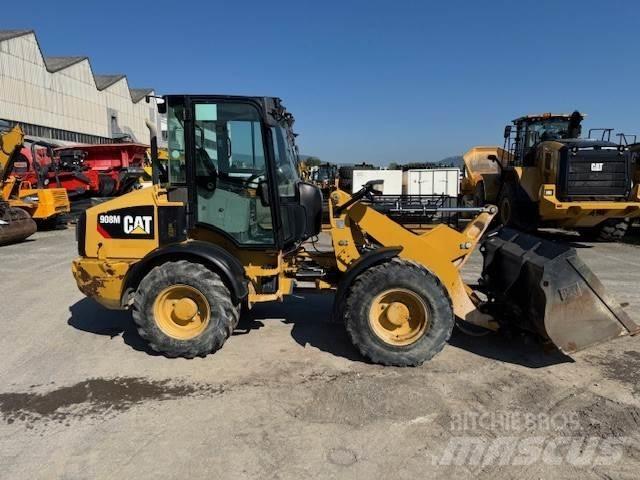 CAT 908M Utovarivači na kotačima