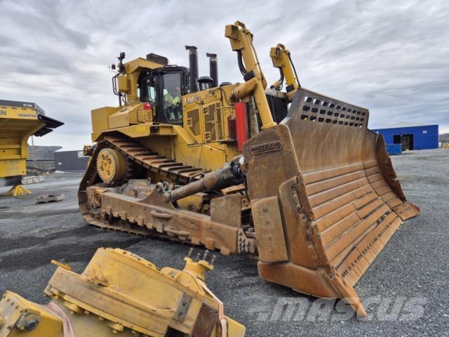 CAT D11T Buldožeri gusjeničari