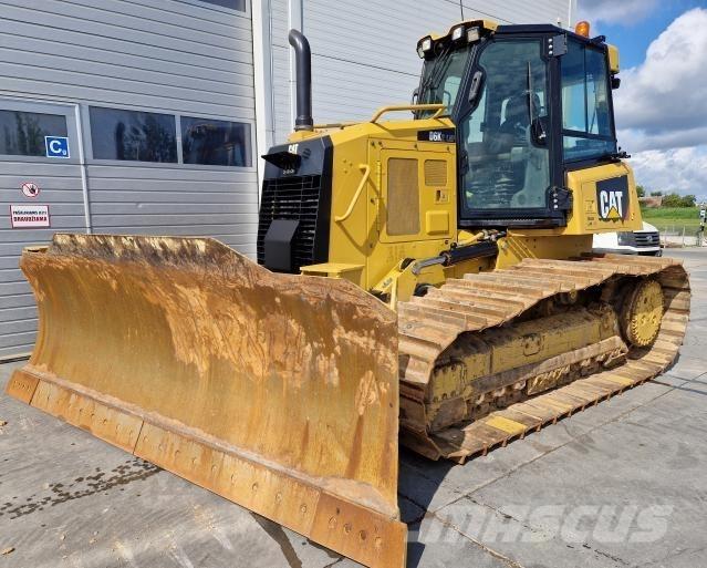 CAT D6K2 Buldožeri gusjeničari