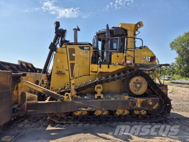 CAT D9T Buldožeri gusjeničari