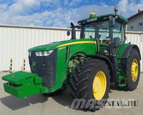 John Deere 8345R Traktori