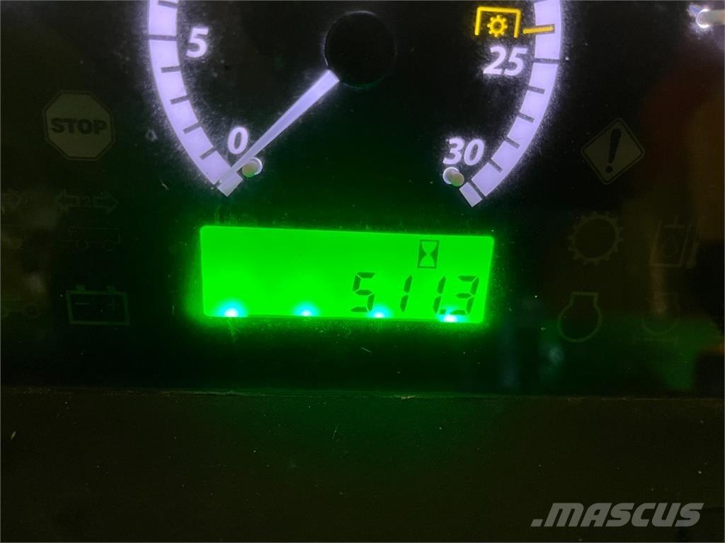 John Deere 5050E Traktori