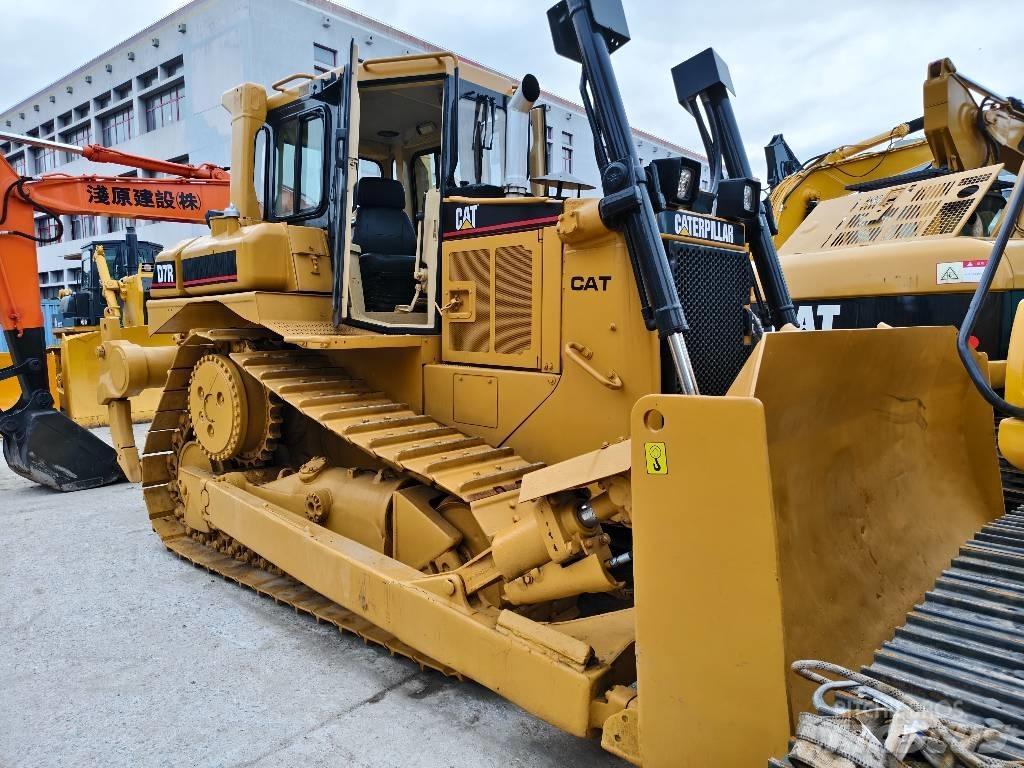 CAT D 7 R Buldožeri gusjeničari