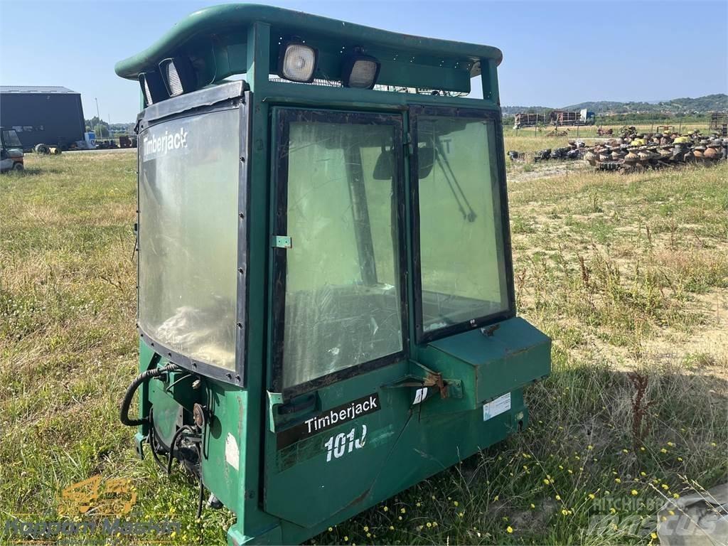 Timberjack 1010 Kabine i unutrašnjost