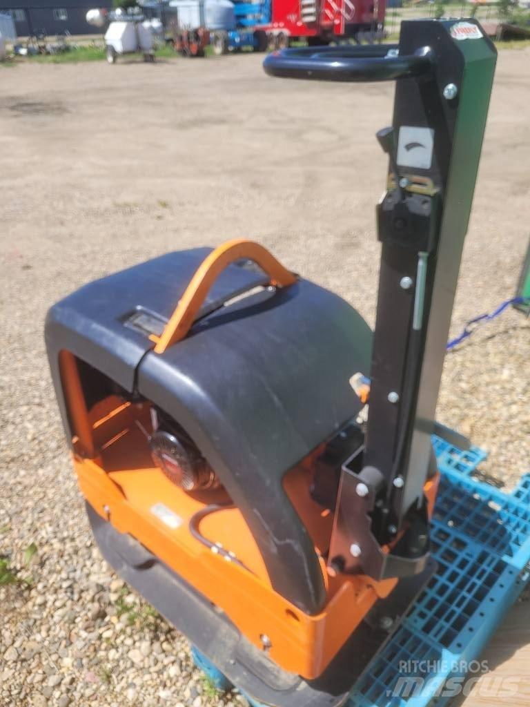 Atlas Copco RP400 Vučni vibracioni valjci