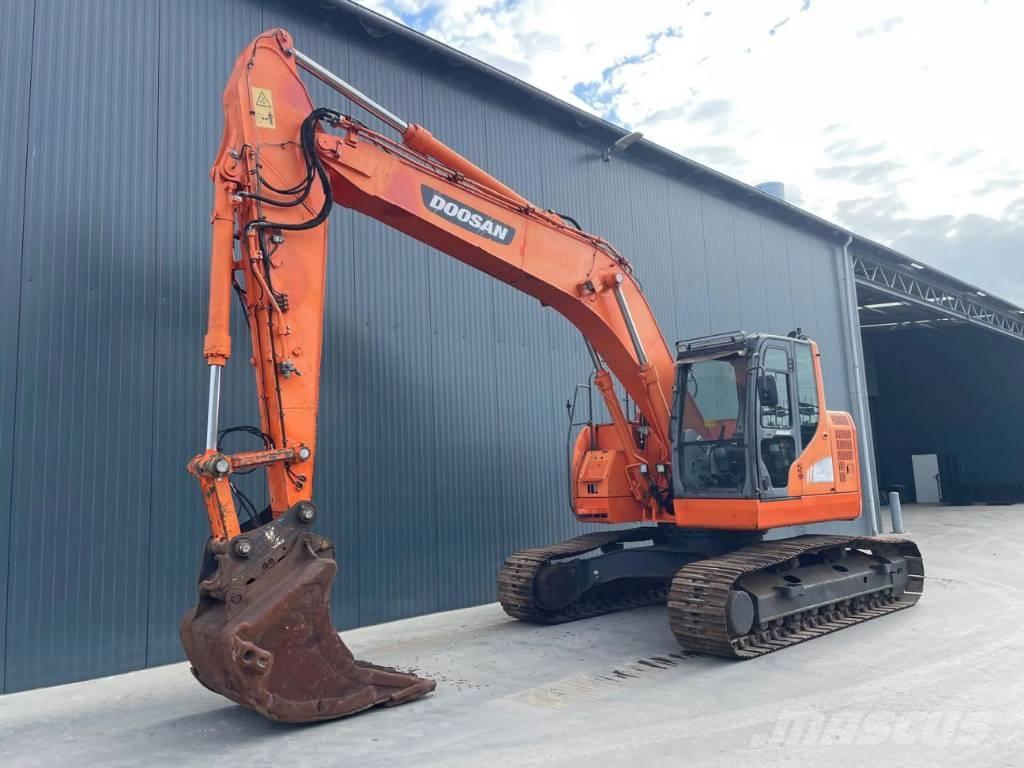 Doosan DX235LCR Bageri gusjeničari