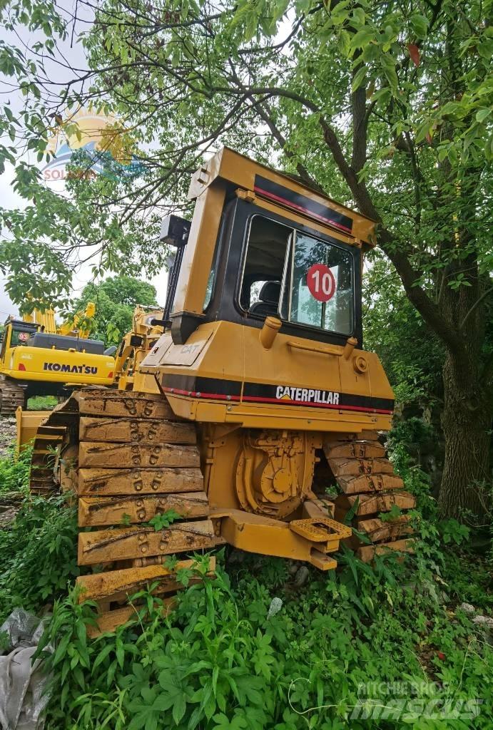 CAT D 5 N Buldožeri gusjeničari