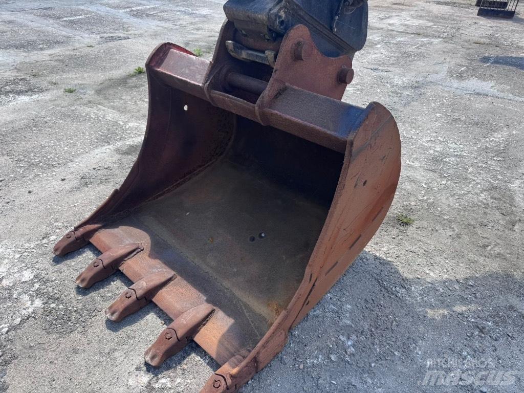 JCB JS 210 LC Bageri gusjeničari