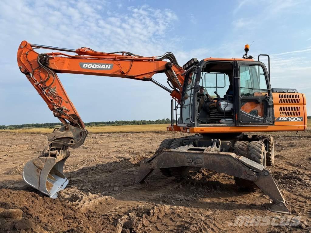 Doosan DX 160 W-3 Bageri na kotačima
