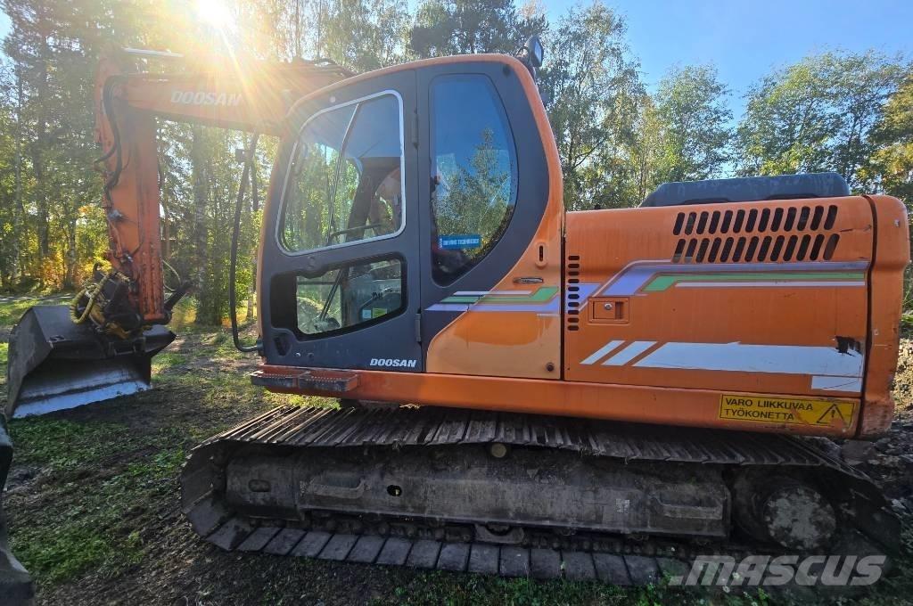 Doosan DX 140 LC Bageri gusjeničari