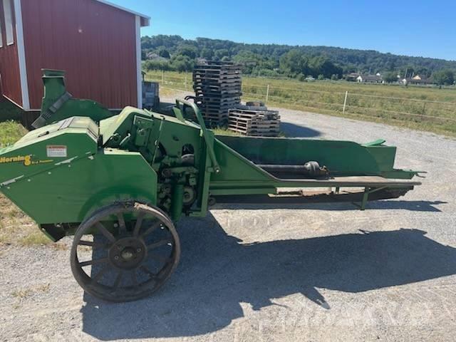 John Deere 3950 Kombajni za stočnu hranu