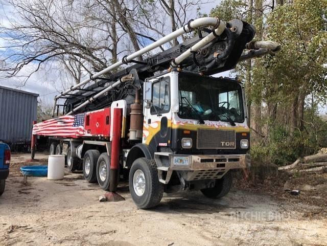 TOR T-63120 Kamionske beton pumpe