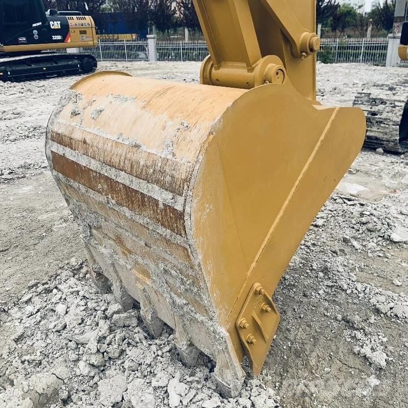 CAT 320 D Bageri gusjeničari