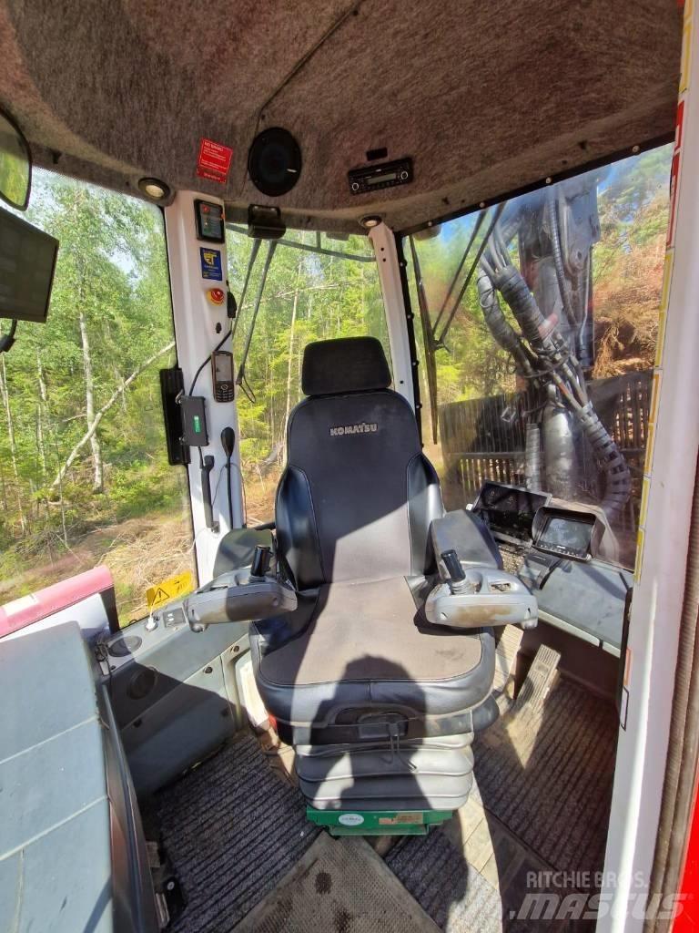 Komatsu 865 Forvarderi