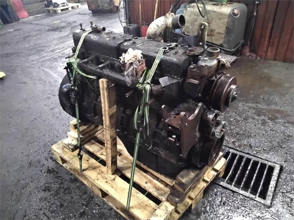 Sisu Komatsu 895 Motori