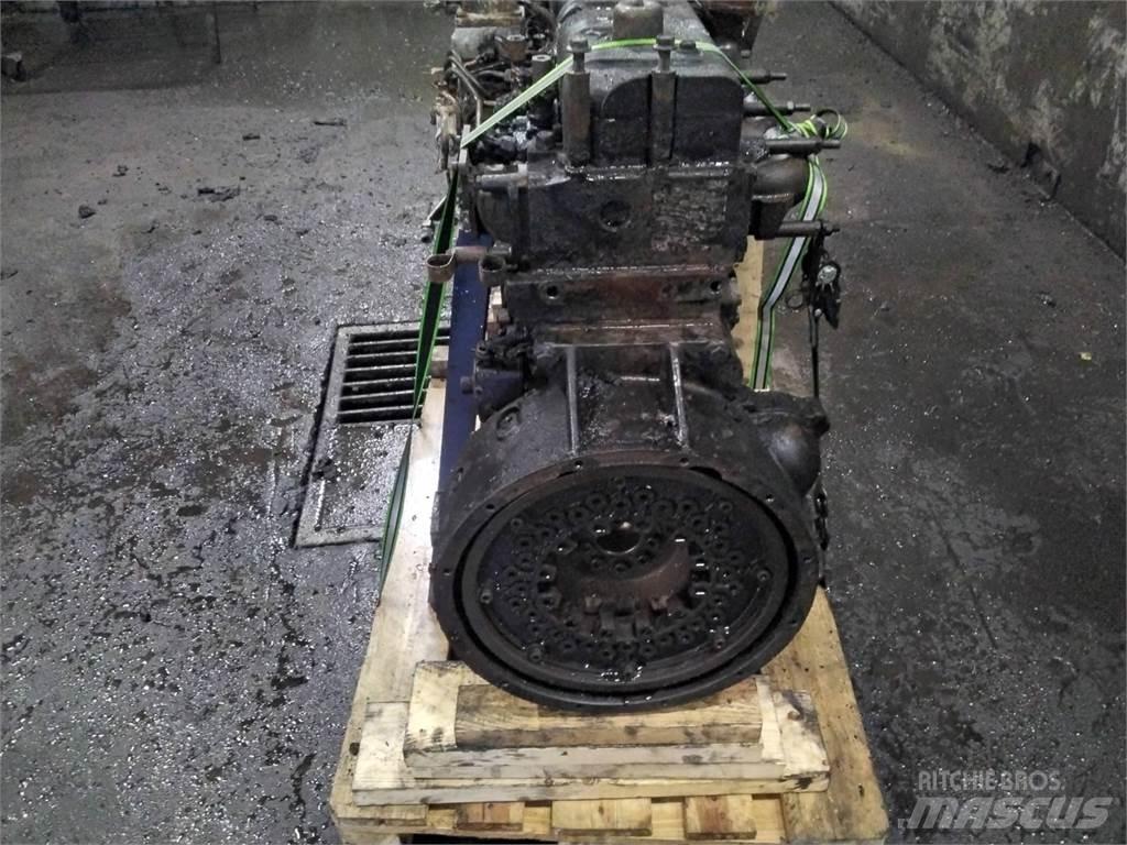 Sisu Komatsu 895 Motori