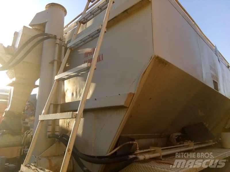Mack R 600 Kiper kamioni