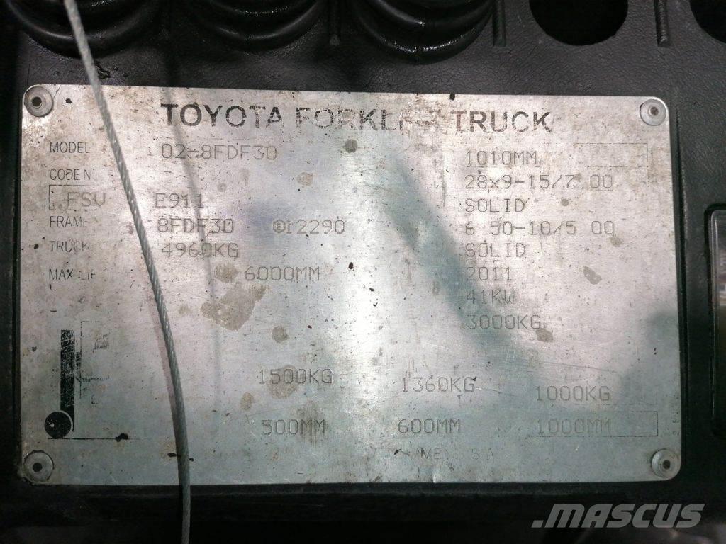 Toyota 02-8FDF30 Dizelski viličari