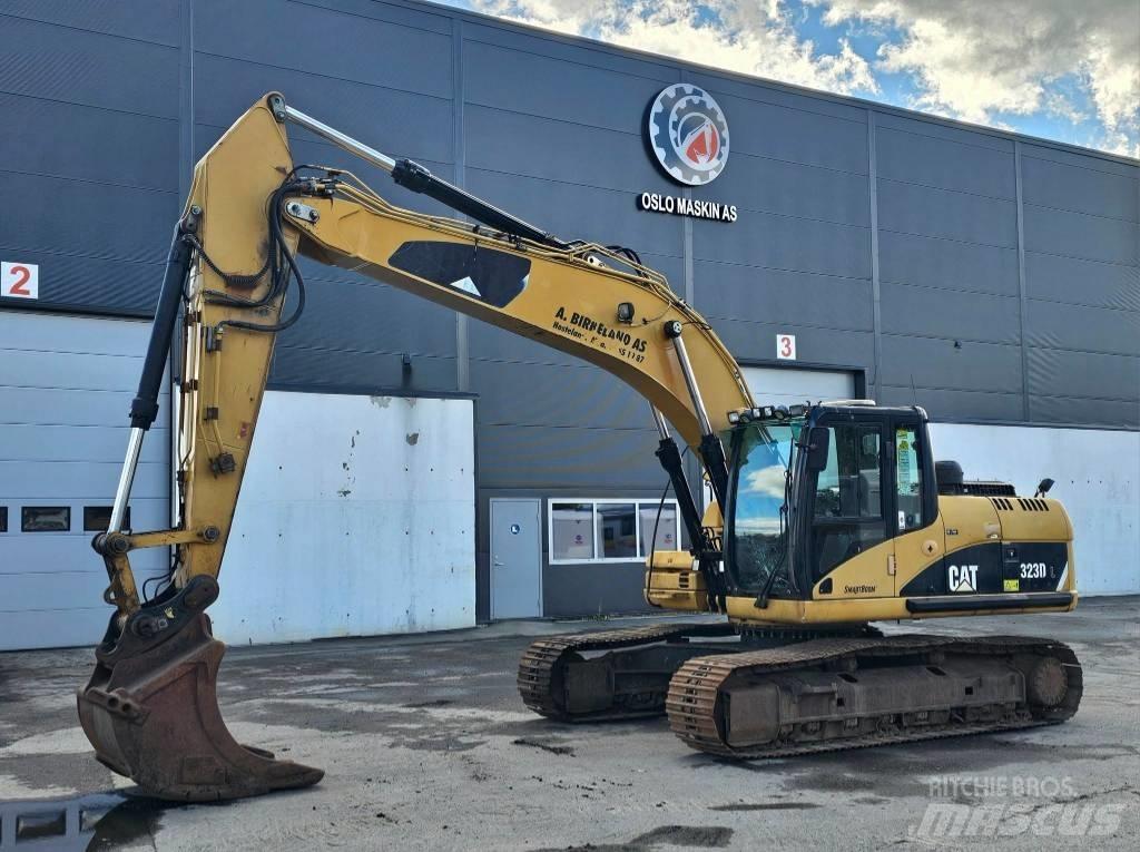 CAT 323 D L Bageri gusjeničari