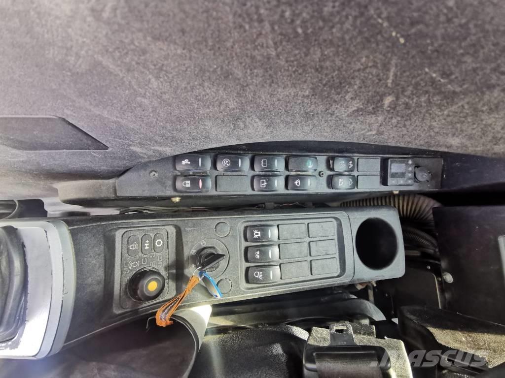 JCB JS 300 LC Cosben Bageri gusjeničari
