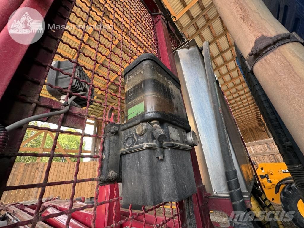 Volvo FH 16 550 Rol kiper kamioni s kukama za dizanje