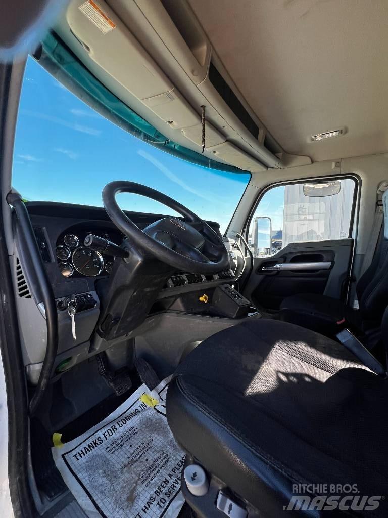Kenworth T880 Kombiji / vakuumski kamioni