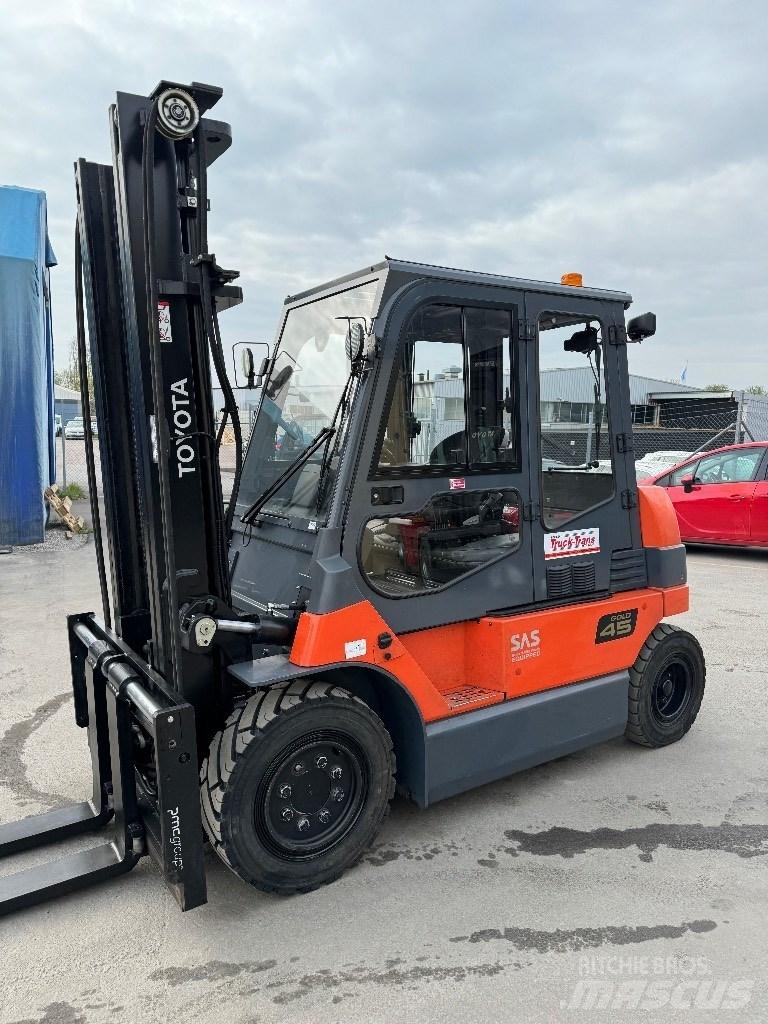 Toyota 7FBMF45 Električni viličari