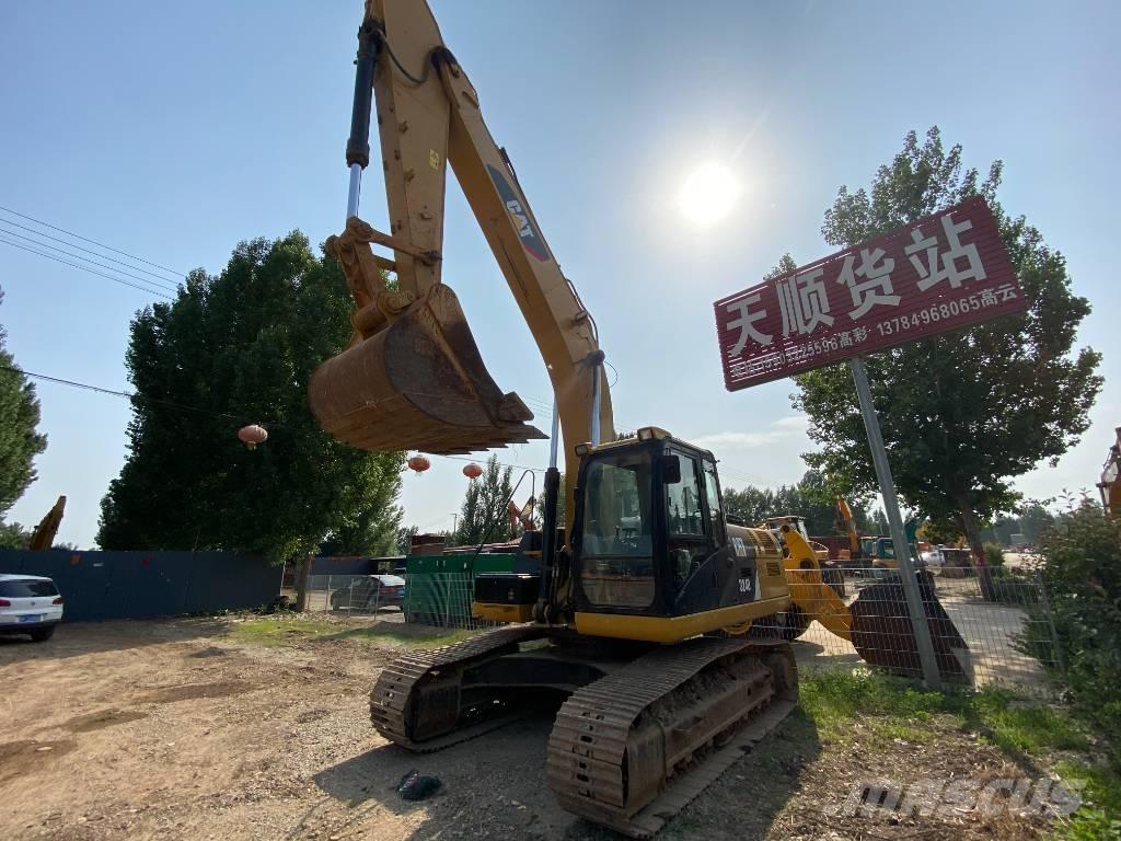 CAT 324D Bageri gusjeničari