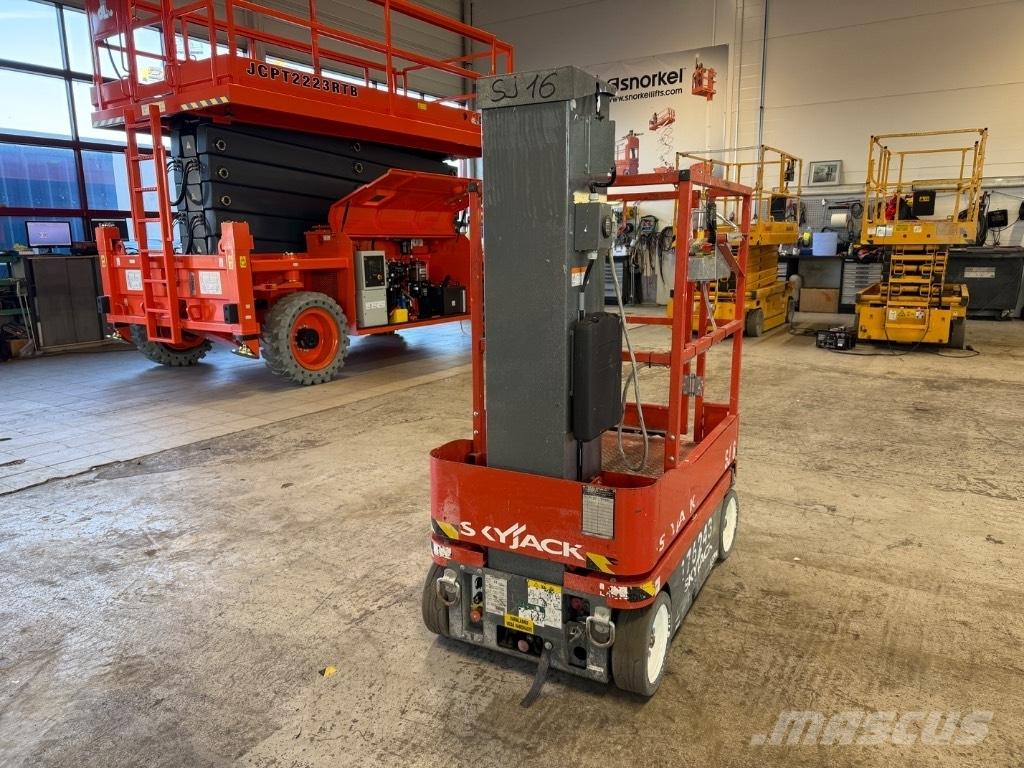 SkyJack SJ 16 Vertikalne radne podizne platforme