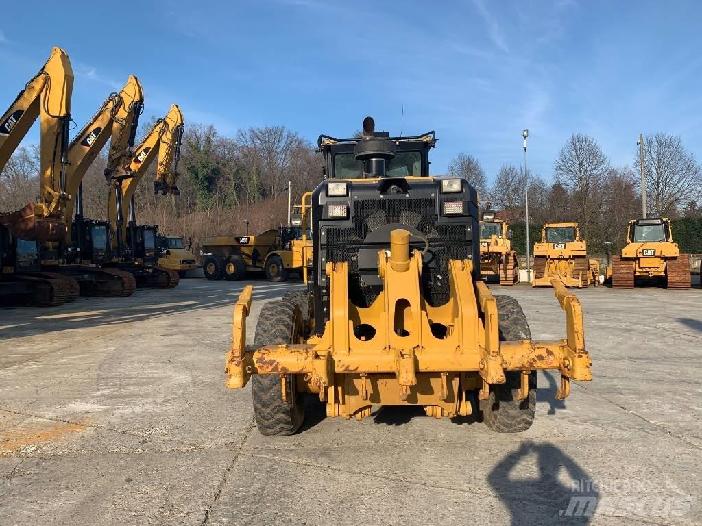 CAT 140 M 2 Grejderi