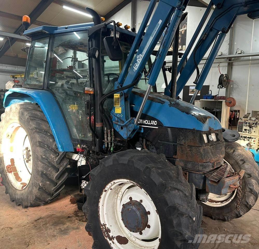 New Holland TS 90 Traktori
