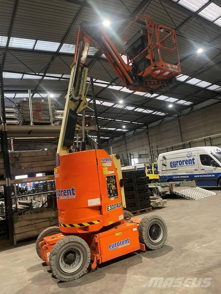 JLG E 300 AJP Škaraste platforme