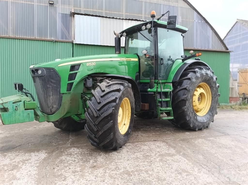 John Deere 8530 Traktori