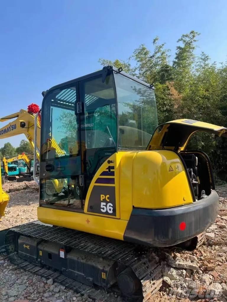 Komatsu 56-7 Bageri gusjeničari