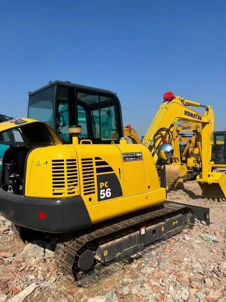 Komatsu 56-7 Bageri gusjeničari