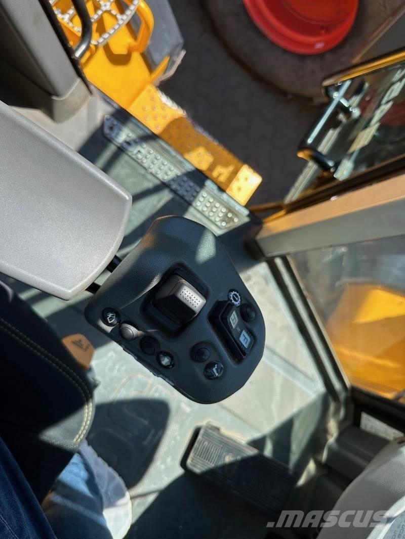 JCB 457 Agri Utovarivači na kotačima