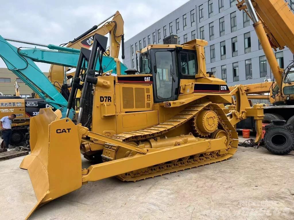 CAT D 7 R Buldožeri gusjeničari