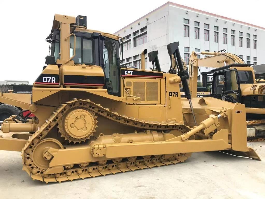 CAT D 7 R Buldožeri gusjeničari